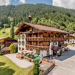 Szálloda Almrausch Neustift im Stubaital