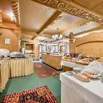 Almrausch 3*