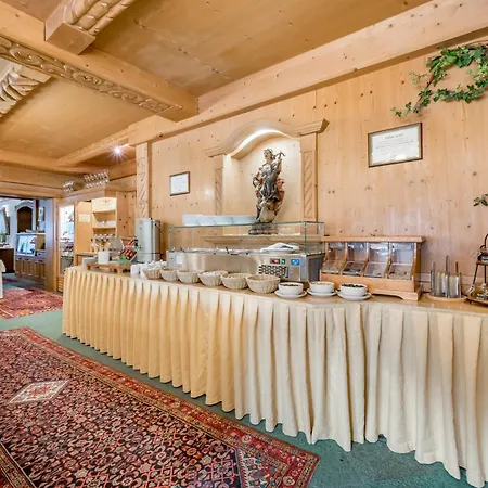 فندق Almrausch 3*