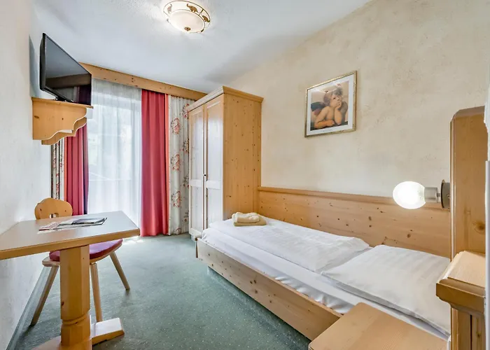 Almrausch Hotel 3*