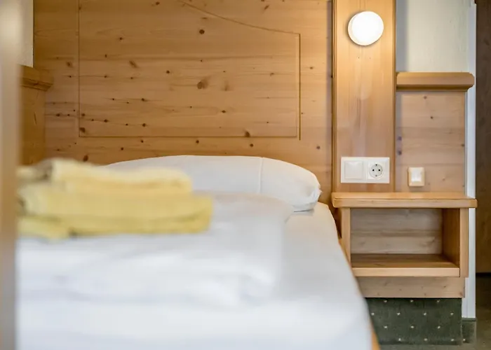 Almrausch Hotel Neustift im Stubaital